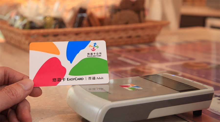 bí quyết du lịch nước ngoài tự túc tiết kiệm