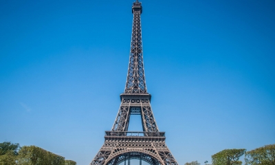 Vé máy bay EVA Air giá rẻ đi Paris – Pháp