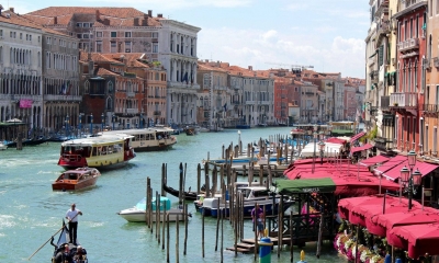 Vé máy bay EVA Air giá rẻ đi Venice – Ý