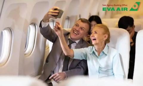 Người cao tuổi đi máy bay Eva Air: Quy định và lưu ý mới nhất