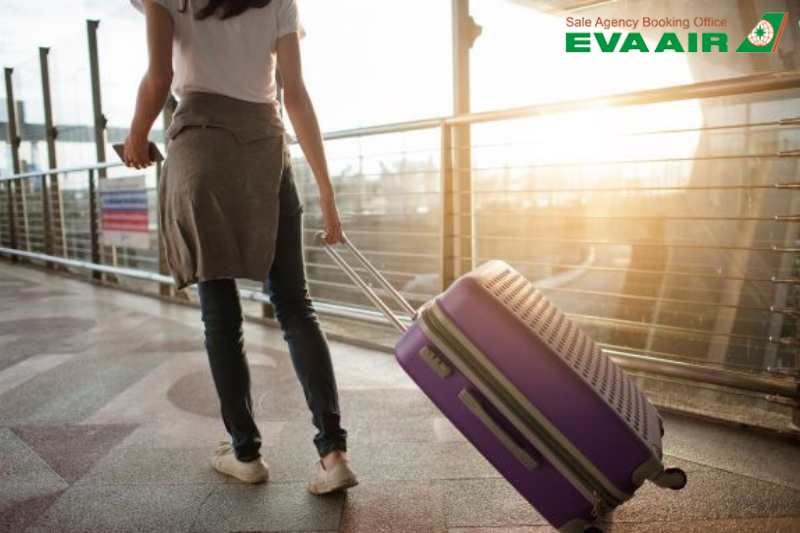 mua-them-hanh-ly-eva-air-di-fukuoka