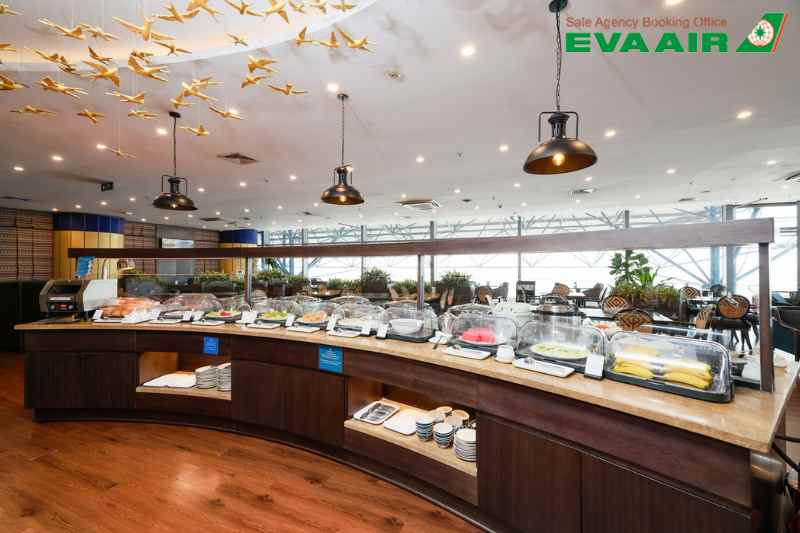 cach-mua-ve-vao-phong-cho-thuong-gia-noi-bai
