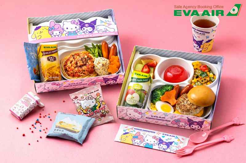 dac-quyen-tren-chuyen-bay-hello-kitty-eva-air