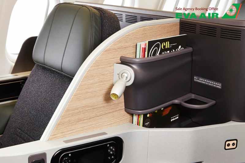 hạng thương gia eva air, vé hạng thương gia eva air, trải nghiệm hạng thương gia eva air, dịch vụ hạng thương gia eva air, ghế hạng thương gia eva air, giá vé hạng thương gia eva air, royal laurel eva air, premium laurel eva air, business class eva air