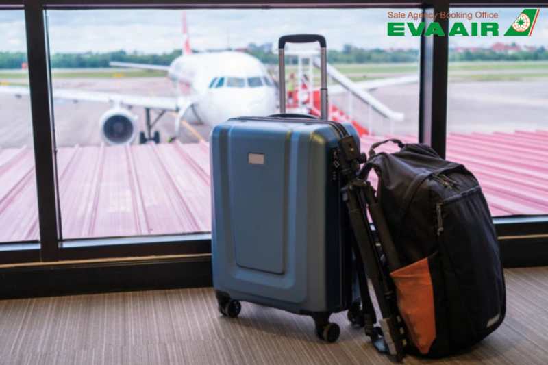 mua-them-hanh-ly-eva-air-di-portland-my