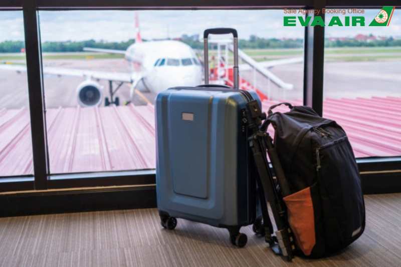 mua-them-hanh-ly-eva-air-di-washington-dc