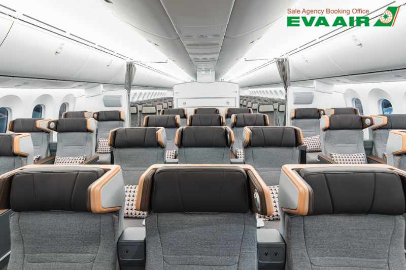 ve-may-bay-eva-air-di-fukuoka
