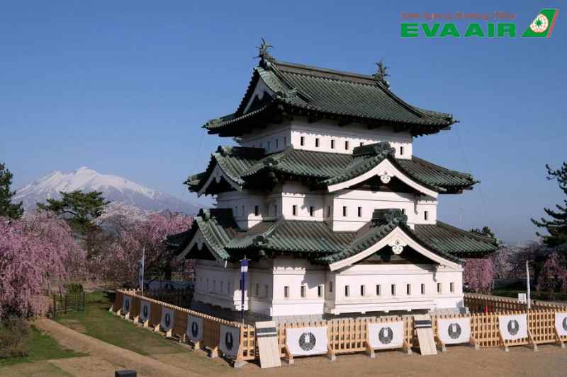 lau-dai-hirosaki-nhat-ban