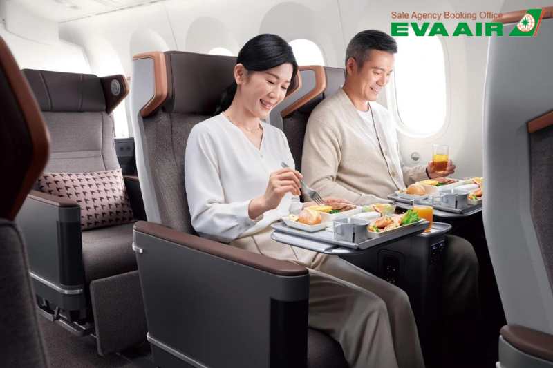 dat-ve-may-bay-di-saitama