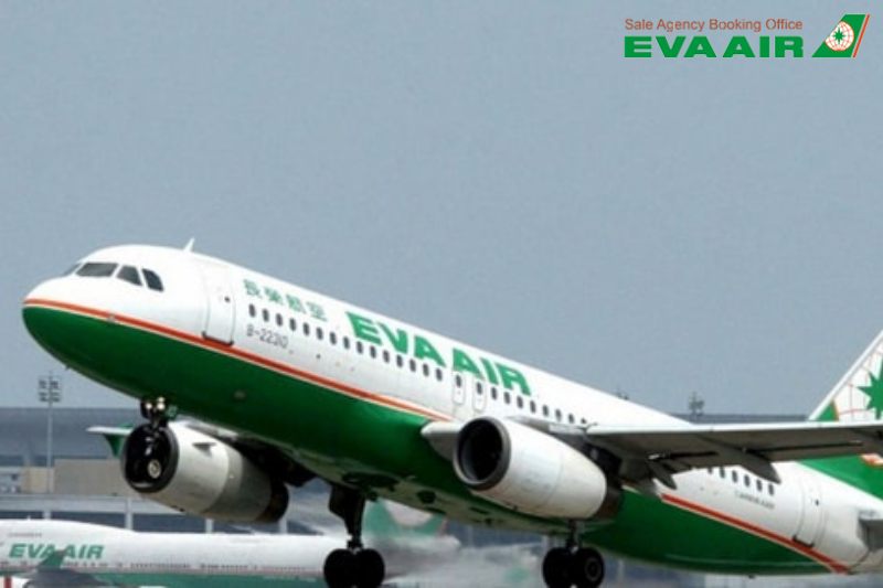 ve-may-bay-eva-air-di-seattle-gia-re