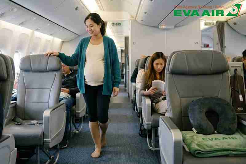 luu-y-suc-khoe-ba-bau-bay-eva-air-duong-dai