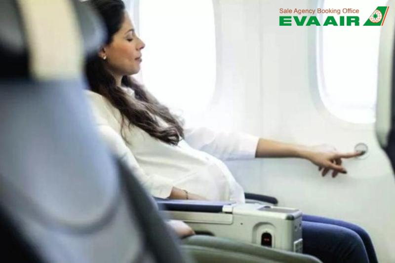 ba-bau-mang-thai-thang-dau-eva-air