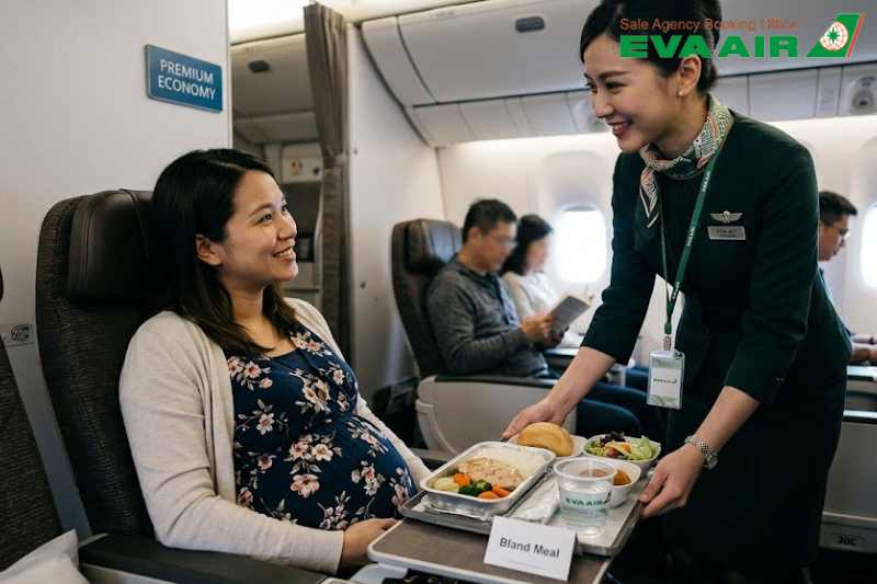 thai-phu-bay-di-my-hang-eva-air