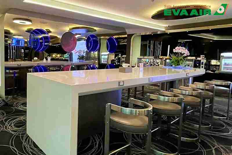 phong-cho-san-bay-bangkok-eva-air