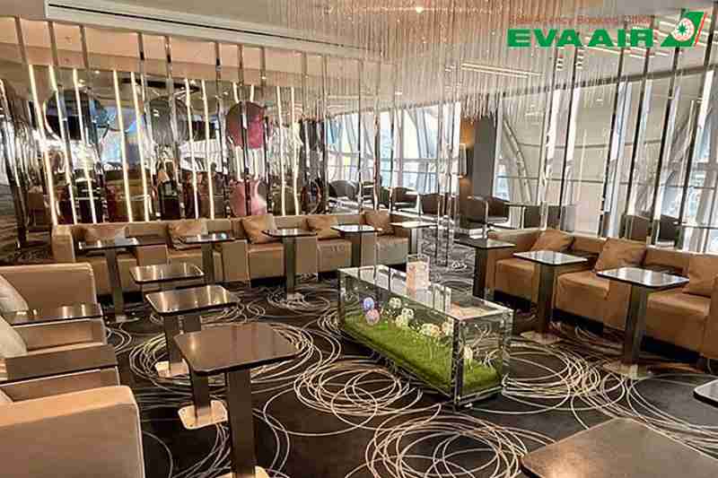 phong-cho-san-bay-bangkok-eva-air