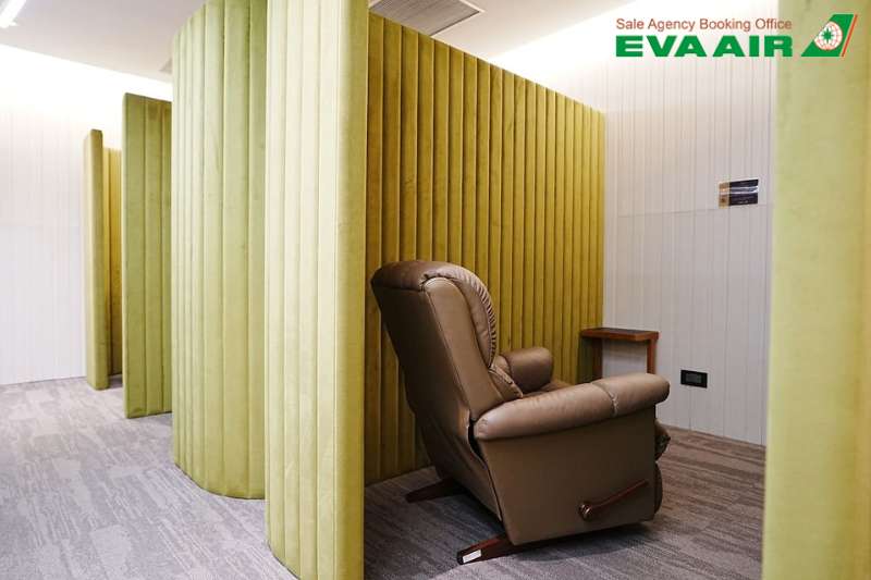 phong-cho-the-star-eva-air