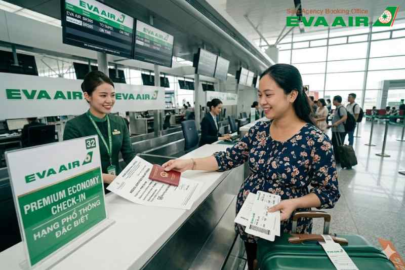 thu-tuc-check-in-eva-air-cho-ba-bau