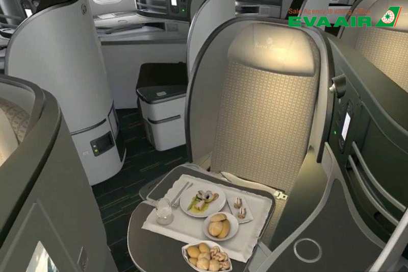 ve-may-bay-eva-air-di-new-york