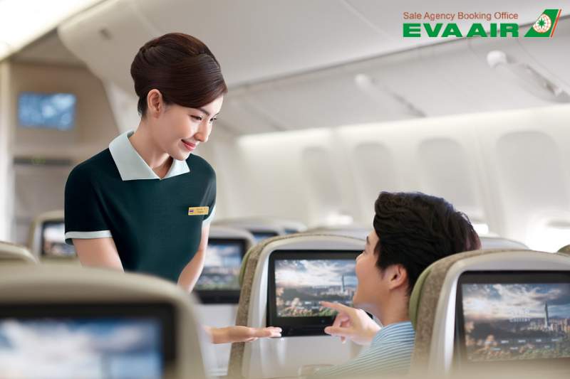 cach-su-dung-dich-vu-giai-tri-tren-may-bay-eva-air