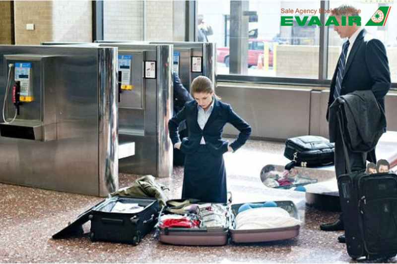 mua-them-hanh-ly-eva-air-di-my