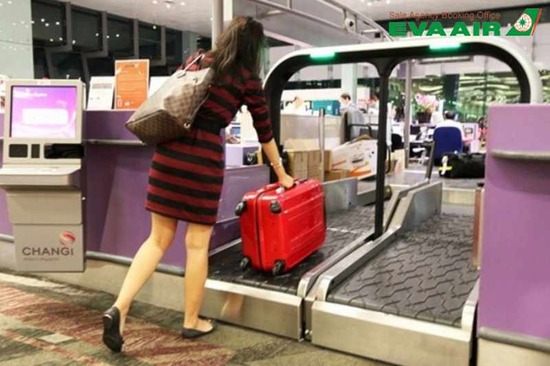 quay-ky-gui-hanh-ly-tu-phuc-vu-eva-air