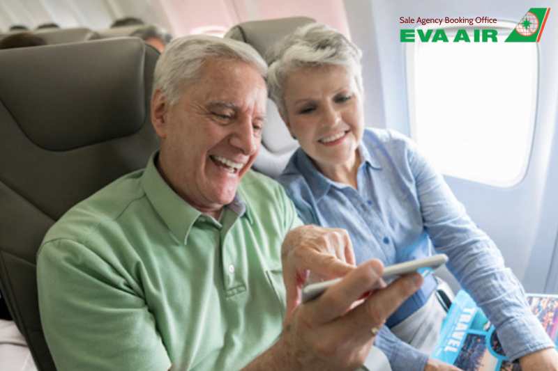 người cao tuổi đi máy bay eva air, quy định người cao tuổi eva air, giấy tờ cho người cao tuổi bay eva air, thủ tục người cao tuổi đi máy bay eva air, dịch vụ hỗ trợ người cao tuổi eva air, người già đi máy bay eva air, bệnh lý người già không nên đi máy