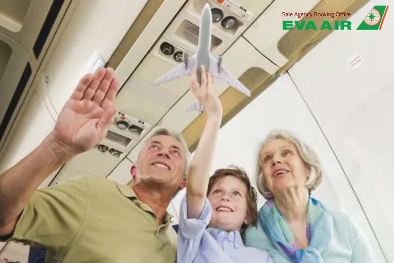 người cao tuổi đi máy bay eva air, quy định người cao tuổi eva air, giấy tờ cho người cao tuổi bay eva air, thủ tục người cao tuổi đi máy bay eva air, dịch vụ hỗ trợ người cao tuổi eva air, người già đi máy bay eva air, bệnh lý người già không nên đi máy