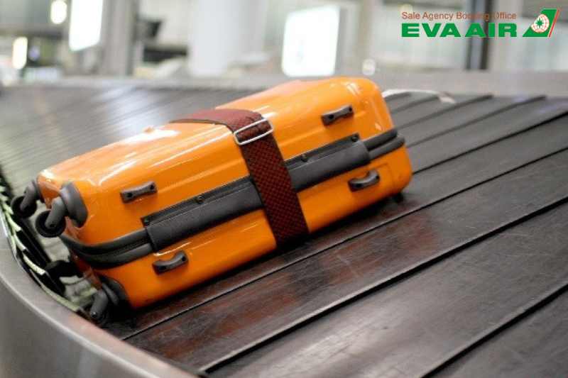 ​phi-mua-them-hanh-ly-eva-air-tai-san-bay