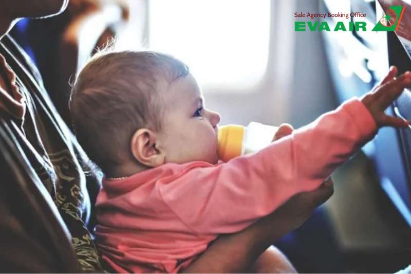 vé máy bay trẻ em EVA Air, giá vé trẻ em EVA Air, quy định trẻ em đi máy bay EVA Air, giấy tờ cho trẻ em bay EVA Air, vé trẻ sơ sinh EVA Air, bay cùng trẻ em EVA Air, trẻ em đi máy bay EVA Air