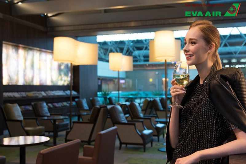 Upgrade vé EVA Air nào đáng tiền, nâng hạng vé máy bay EVA Air, nâng hạng vé Premium Laurel EVA Air, nâng hạng vé Royal Laurel EVA Air, nâng hạng vé Business Class EVA Air, hạng nâng cấp EVA Air đáng tiền,  nâng hạng vé Premium Economy EVA Air