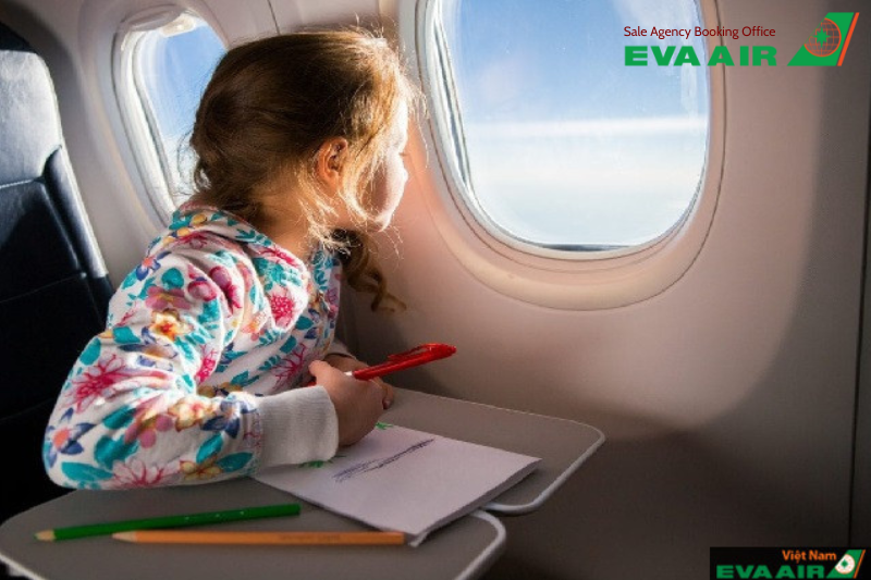 vé máy bay trẻ em EVA Air, giá vé trẻ em EVA Air, quy định trẻ em đi máy bay EVA Air, giấy tờ cho trẻ em bay EVA Air, vé trẻ sơ sinh EVA Air, bay cùng trẻ em EVA Air, trẻ em đi máy bay EVA Air