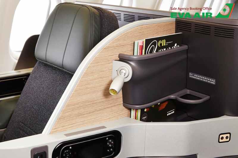 chọn ghế ngồi trên máy bay EVA Air,  ghế ngồi miễn phí EVA Air, chính sách EVA Air seat selection, Quy định chọn ghế ngồi EVA Air, Chọn chỗ hạng thương gia EVA Air, Quy định đổi chỗ ngồi EVA Air, Quy định hoàn phí chọn chỗ ngồi EVA Air