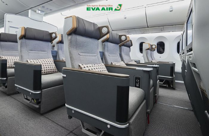 Khoang ghế Premium Economy EVA Air