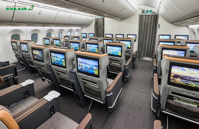 Không gian ghế ngồi EVA Air