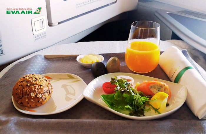 Dịch vụ EVA Air đi Toronto