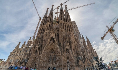 Vé máy bay EVA Air giá rẻ đi Barcelona - Tây Ban Nha